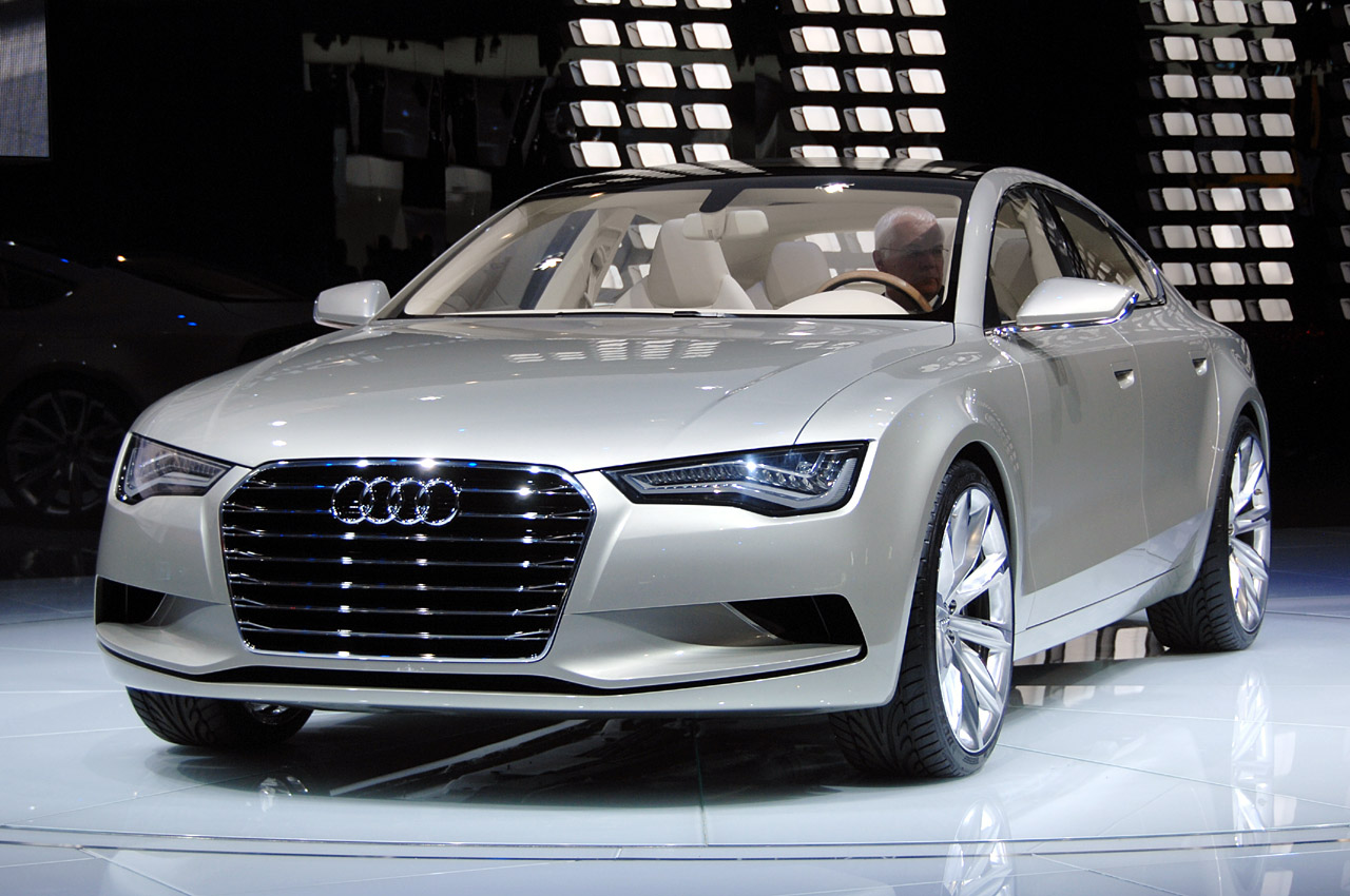 Audi A7: 10 фото