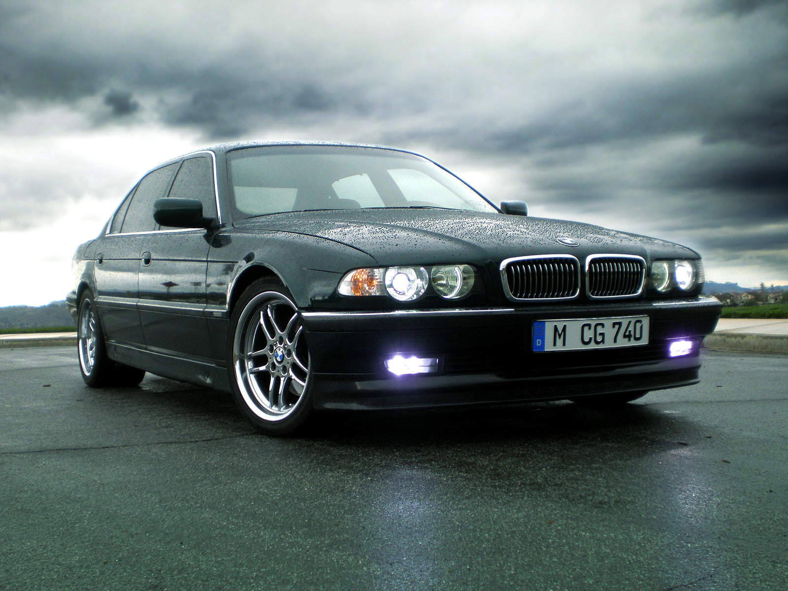 BMW 740iL: 5 фото