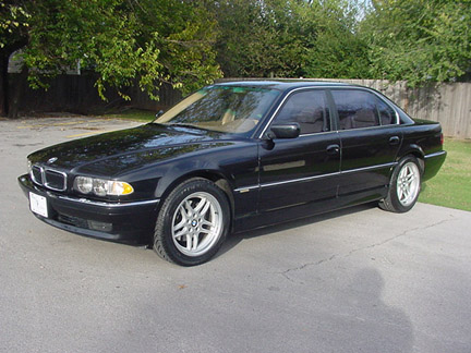 BMW 740iL: 9 фото