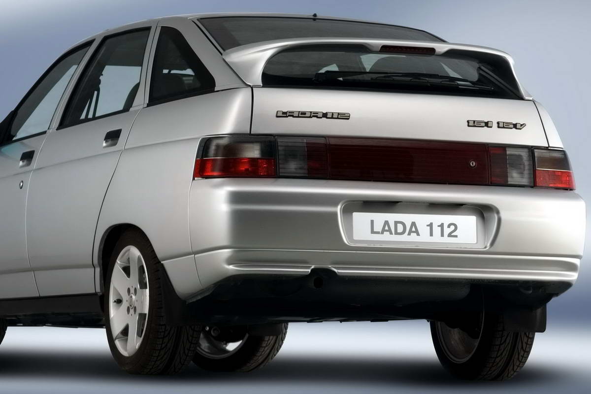 Lada 112: 7 фото