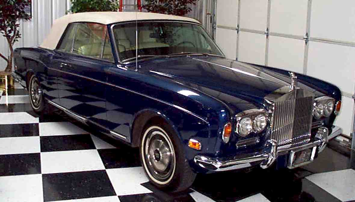 Rolls-Royce Corniche: 12 фото