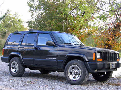 Jeep Cherokee: 12 фото