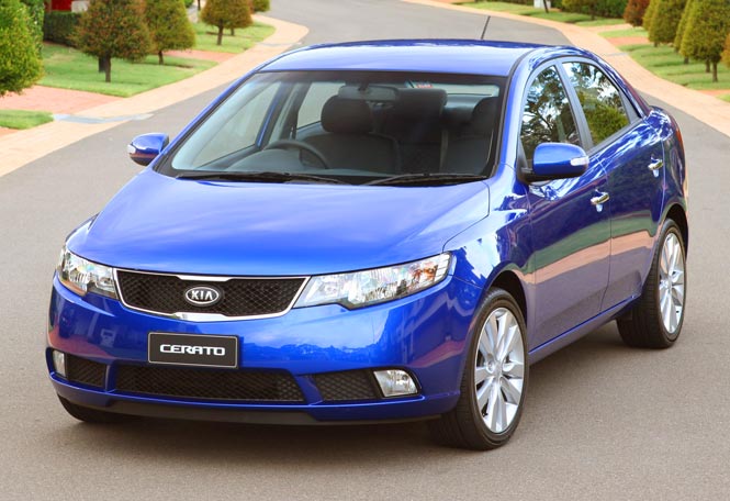 Kia Cerato: 11 фото