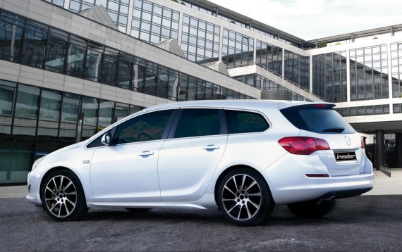 Opel Astra Sports Tourer: 1 фото