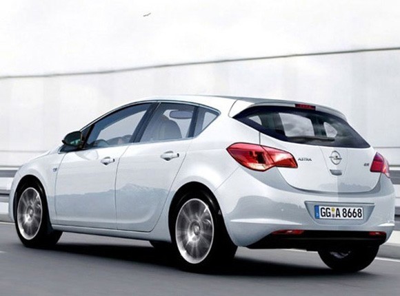 Opel Astra: 12 фото