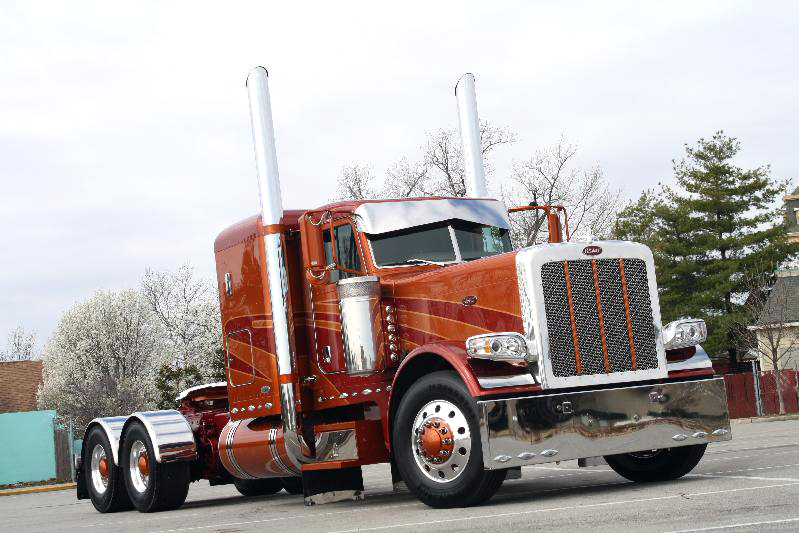 Peterbilt 389: 9 фото